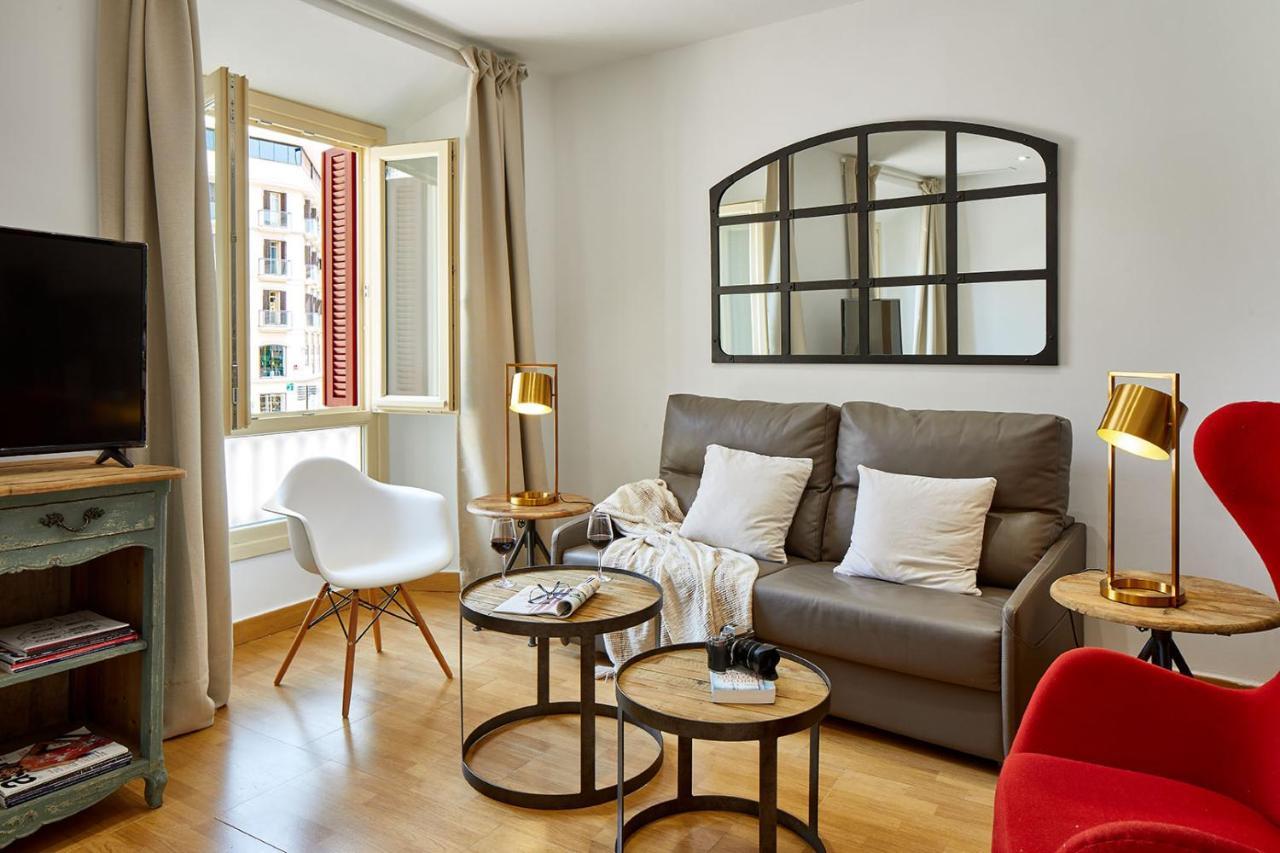Lodgingmalaga Plaza Constitucion Εξωτερικό φωτογραφία