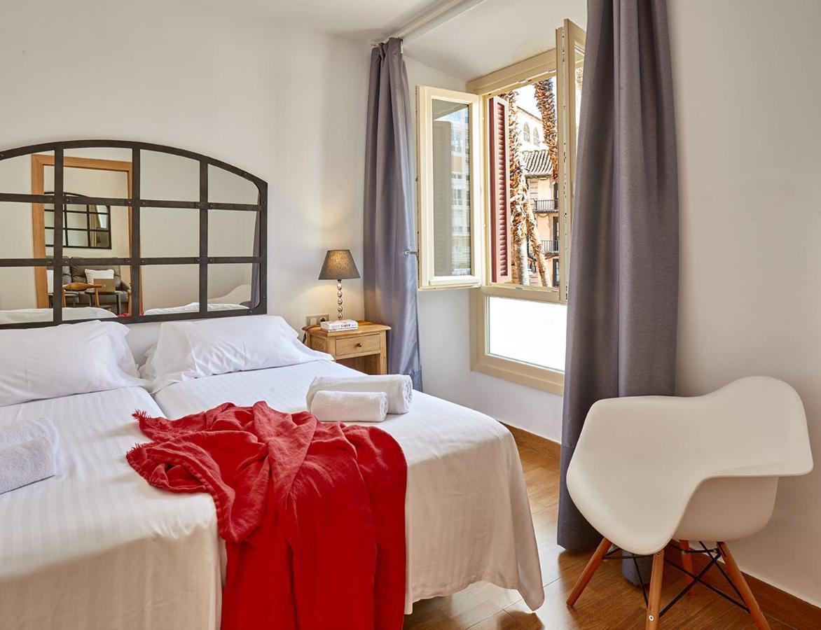 Lodgingmalaga Plaza Constitucion Εξωτερικό φωτογραφία