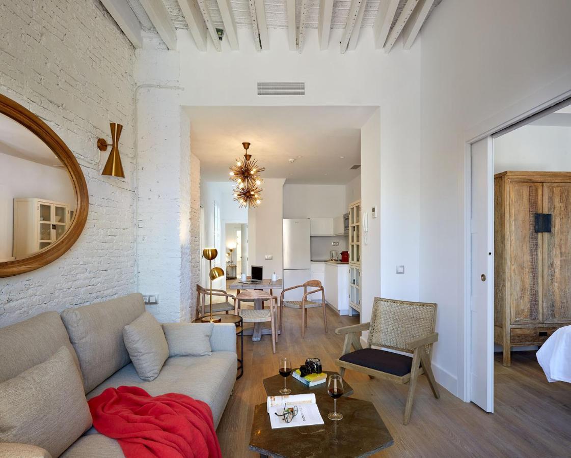 Lodgingmalaga Plaza Constitucion Εξωτερικό φωτογραφία